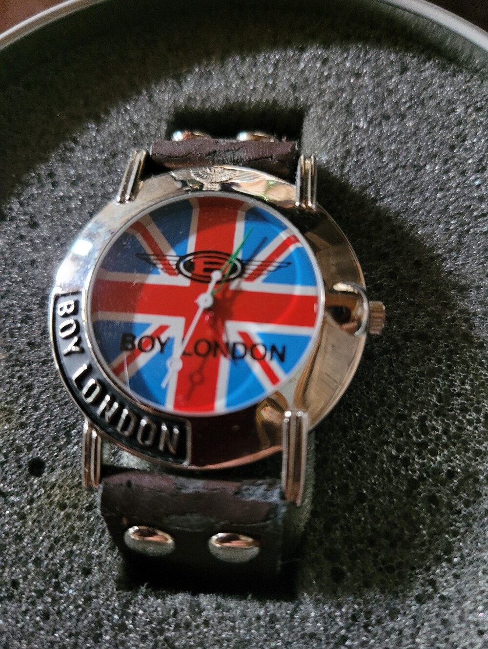 Vintage 1990s Boy London Union Jack Leather Cuff Watch NOS Mint Condition w/tin